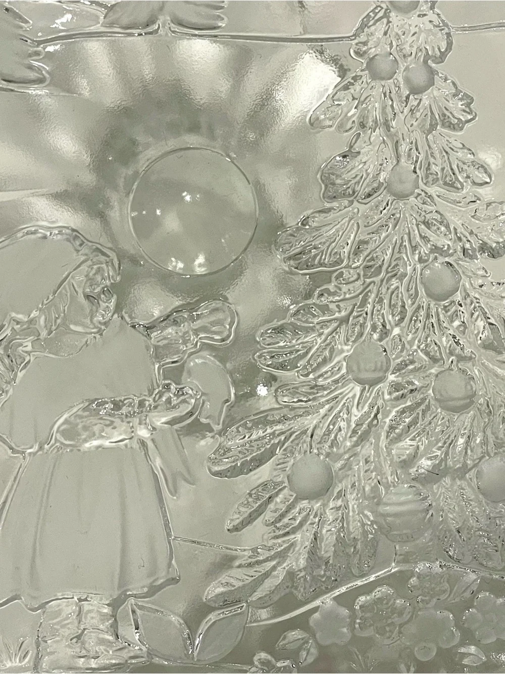 Mikasa Christmas Story Bon Bon Footed Serving Dish Frosted Winter Scene.